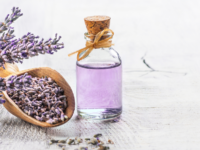 Voetenbad en lavendelolie verbeteren slaap bij mensen met kanker